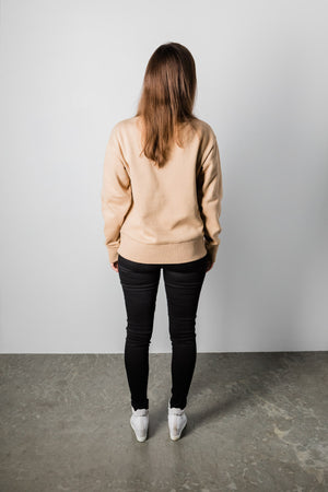 BROWN/WHITE SWEATSHIRT